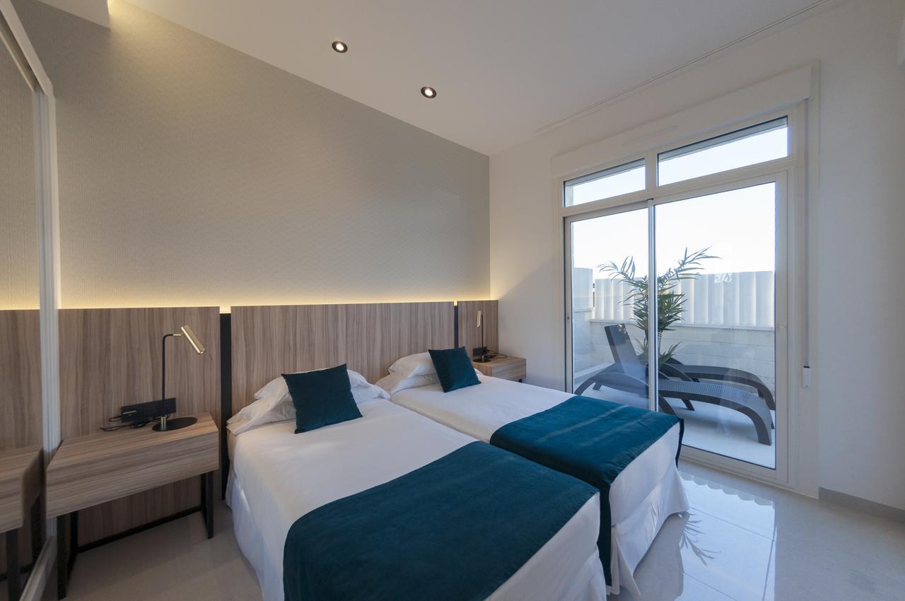 Apartamentos La Laguna I Luxury Apartments Guardamar del Segura Luaran gambar