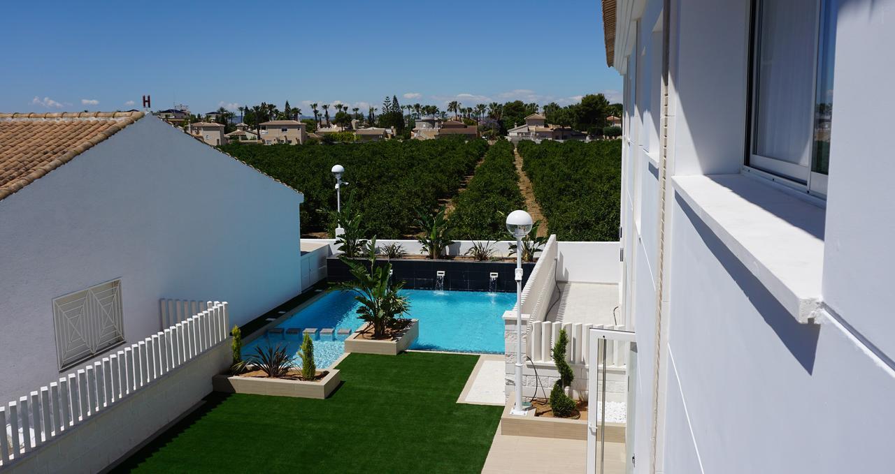 Apartamentos La Laguna I Luxury Apartments Guardamar del Segura Luaran gambar