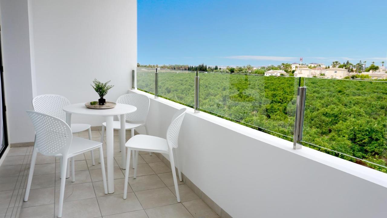 Apartamentos La Laguna I Luxury Apartments Guardamar del Segura Luaran gambar