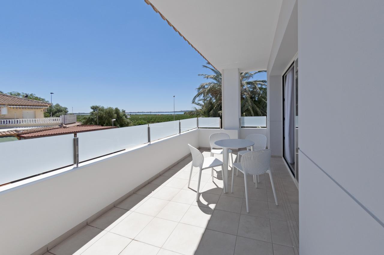 Apartamentos La Laguna I Luxury Apartments Guardamar del Segura Luaran gambar