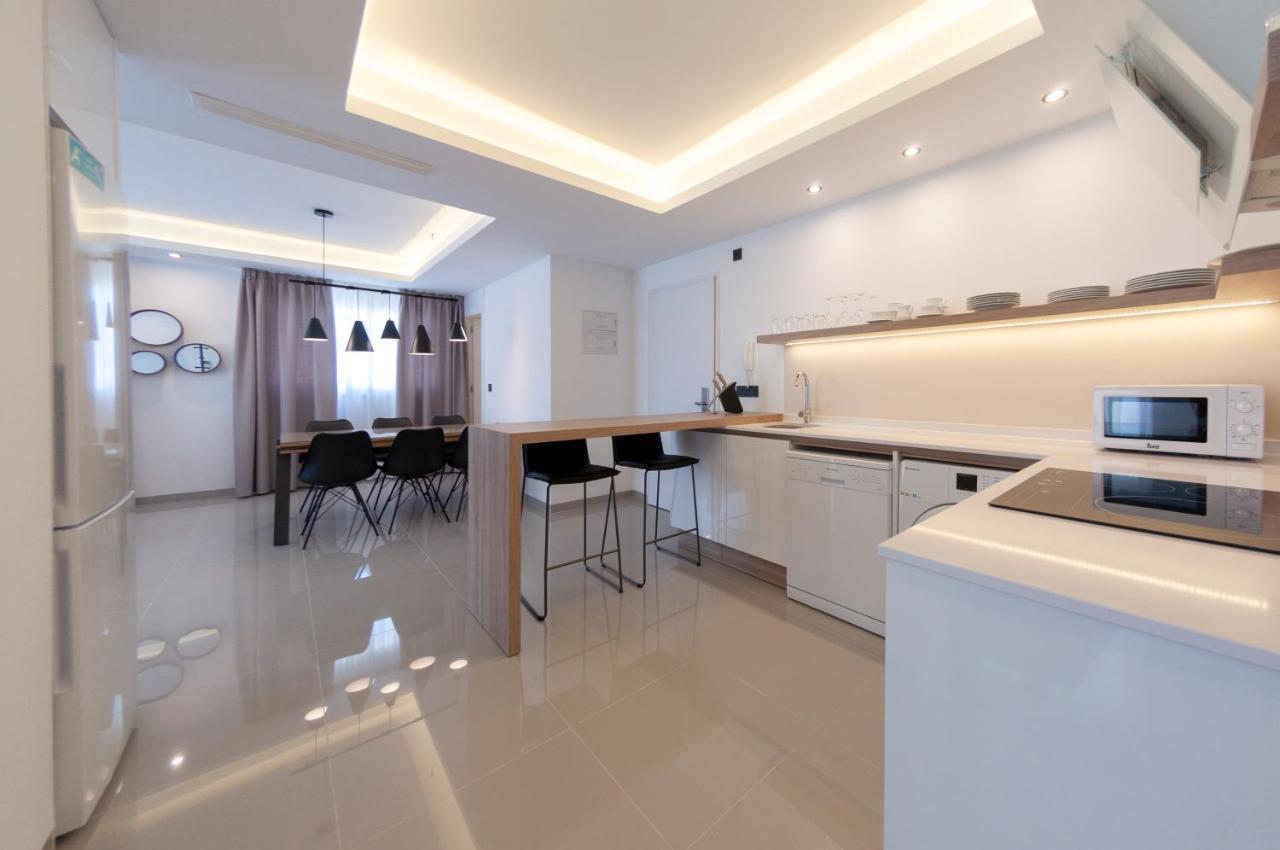 Apartamentos La Laguna I Luxury Apartments Guardamar del Segura Luaran gambar